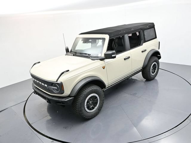 Used 2025 Ford Bronco Badlands AWD/4WD image 19