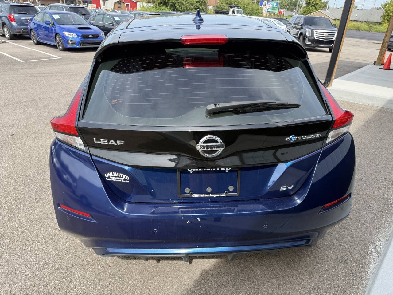 Used 2020 Nissan Leaf SV FWD image 9