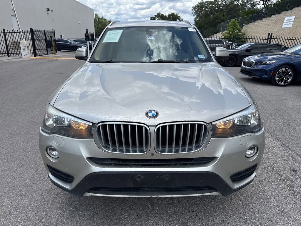 Used 2017 BMW X3 sDrive28i RWD image 2