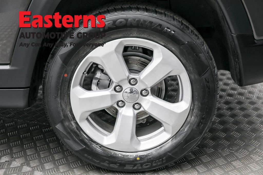 Used 2021 Jeep Compass Latitude w/ Driver Assistance Group image 8