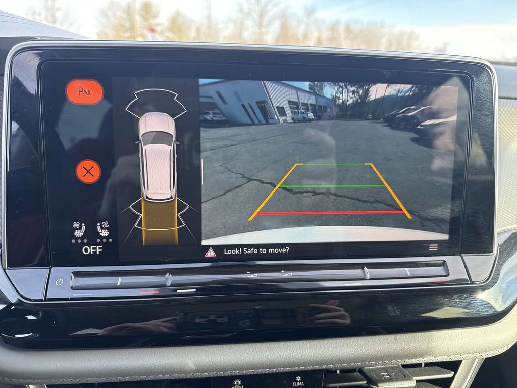 Certified 2024 Volkswagen Atlas Peak Edition SEL AWD/4WD image 16