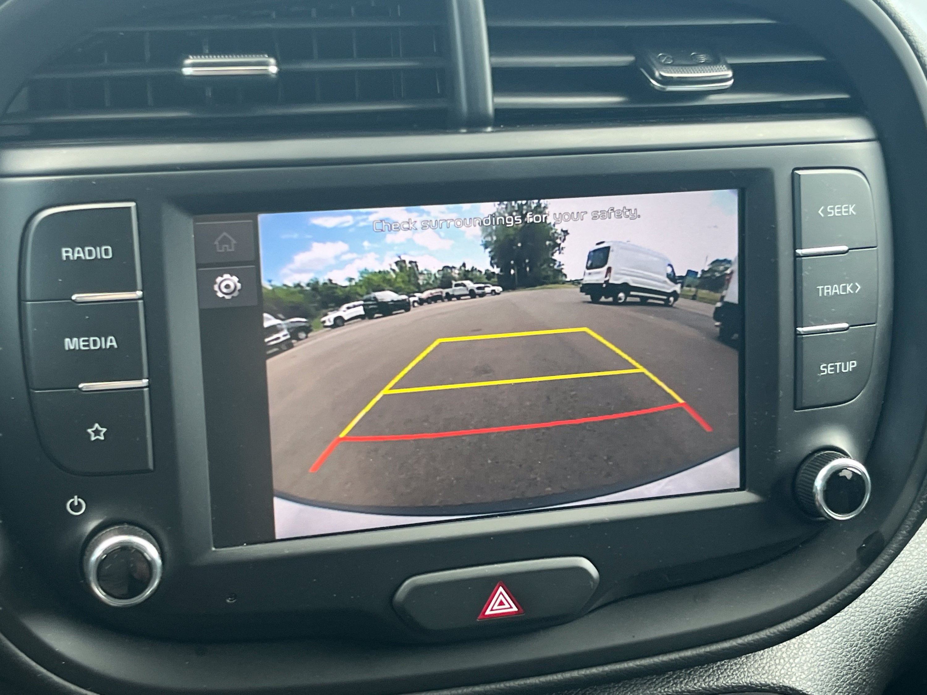Used 2025 Kia Soul LX w/ LX Technology Package FWD image 13