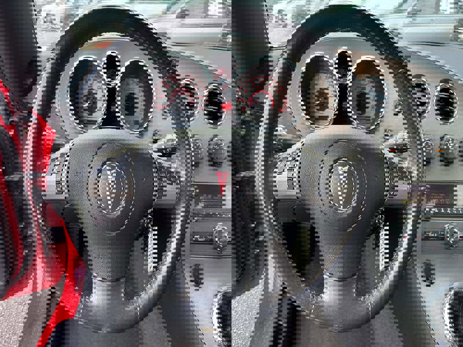 Used 2006 Pontiac Solstice Convertible w/ Premium Package image 19