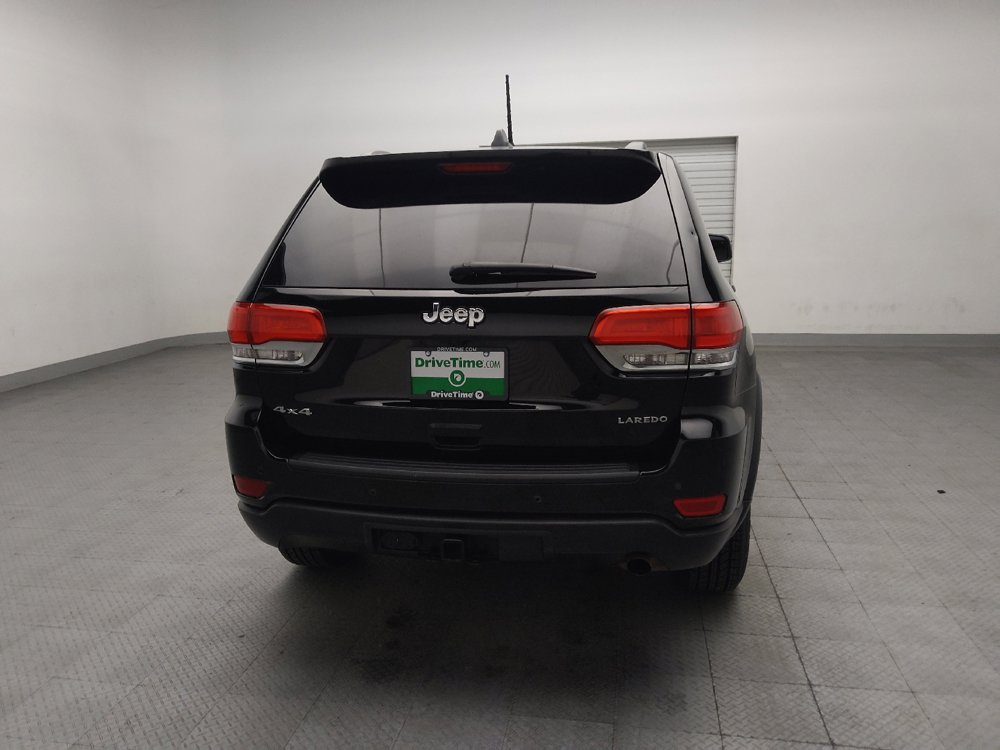 Used 2019 Jeep Grand Cherokee Laredo AWD/4WD image 7