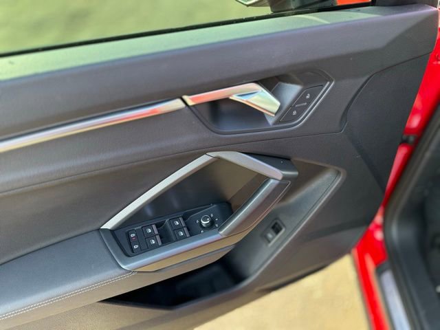 Used 2021 Audi Q3 2.0T Premium Plus image 12