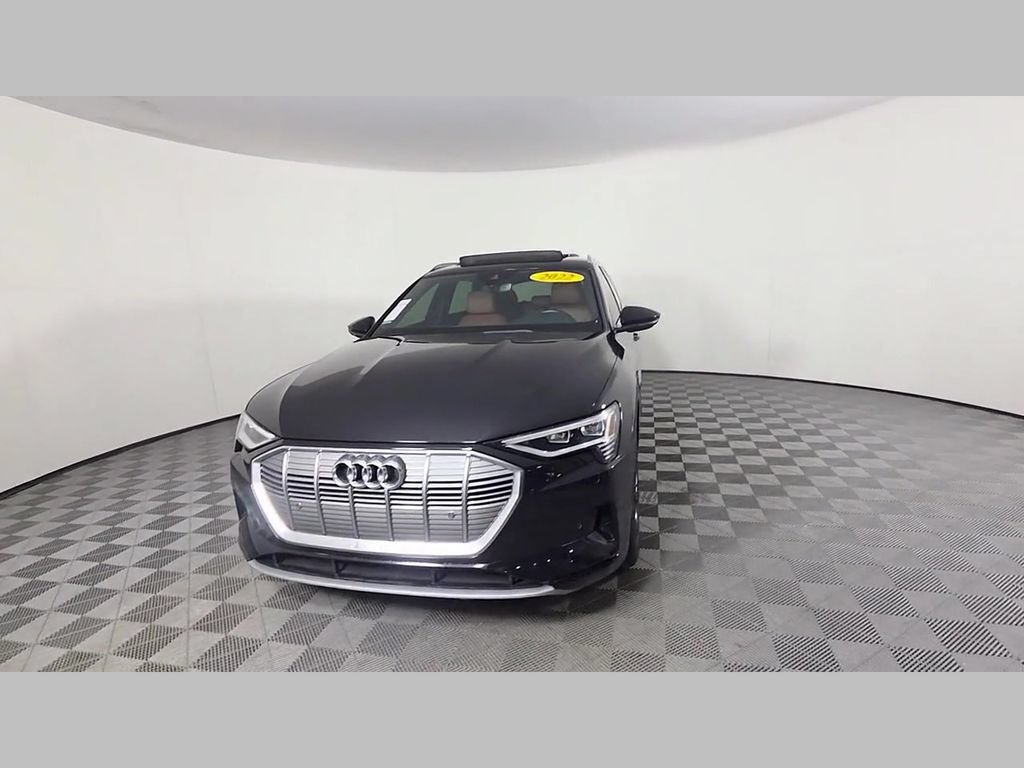 Used 2022 Audi e-tron Premium AWD/4WD image 50