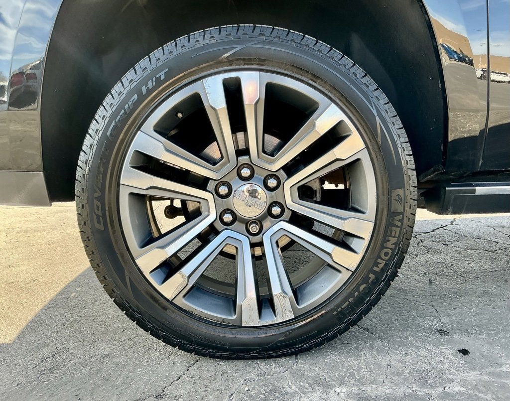 Used 2019 GMC Yukon XL Denali w/ Denali Ultimate Package image 21