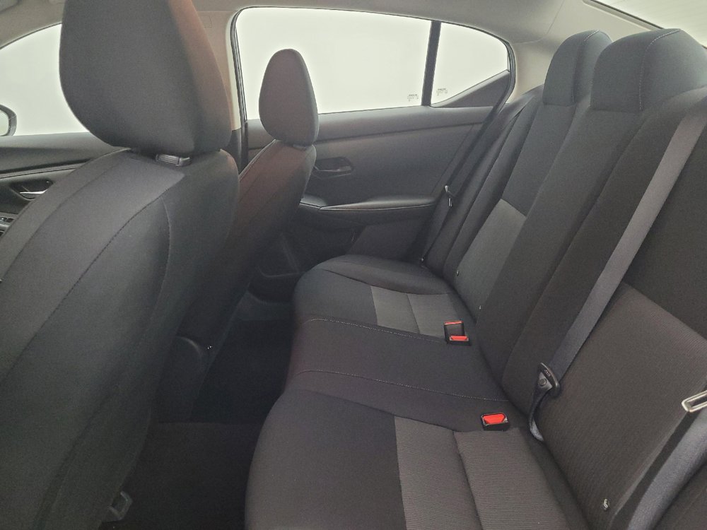 Used 2025 Nissan Sentra SV FWD image 18