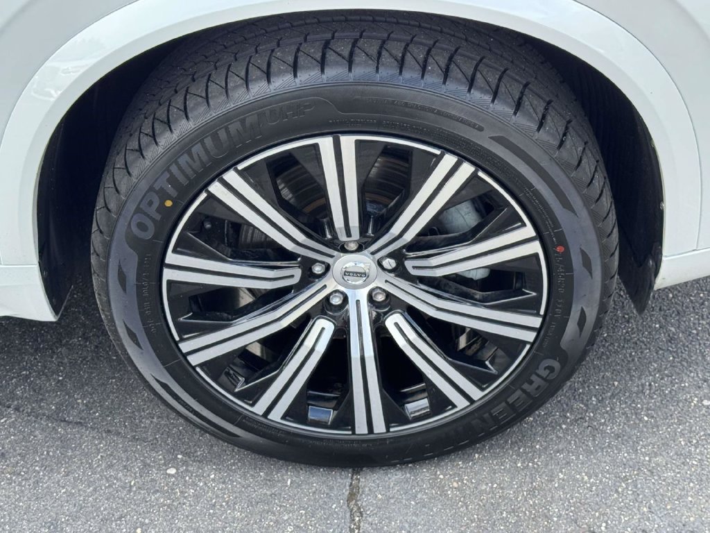 Certified 2023 Volvo XC90 B6 Core w/ Protection Package Premier AWD/4WD image 6