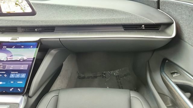 Used 2024 Lucid Air Pure RWD image 36