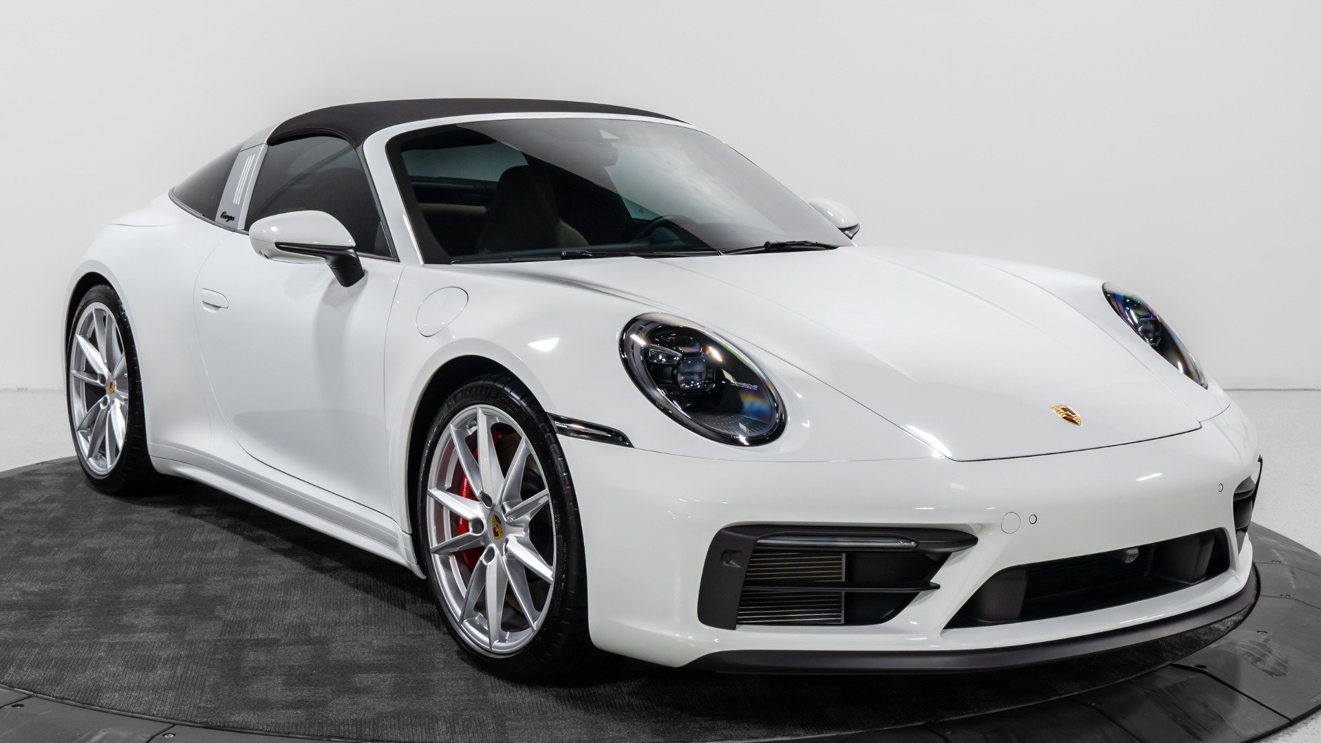 Used 2024 Porsche 911 Targa 4 GTS image 22
