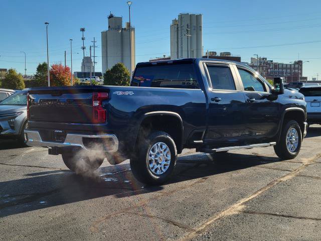 Used 2022 Chevrolet Silverado 2500 LT w/ Remote Start Package AWD/4WD image 2