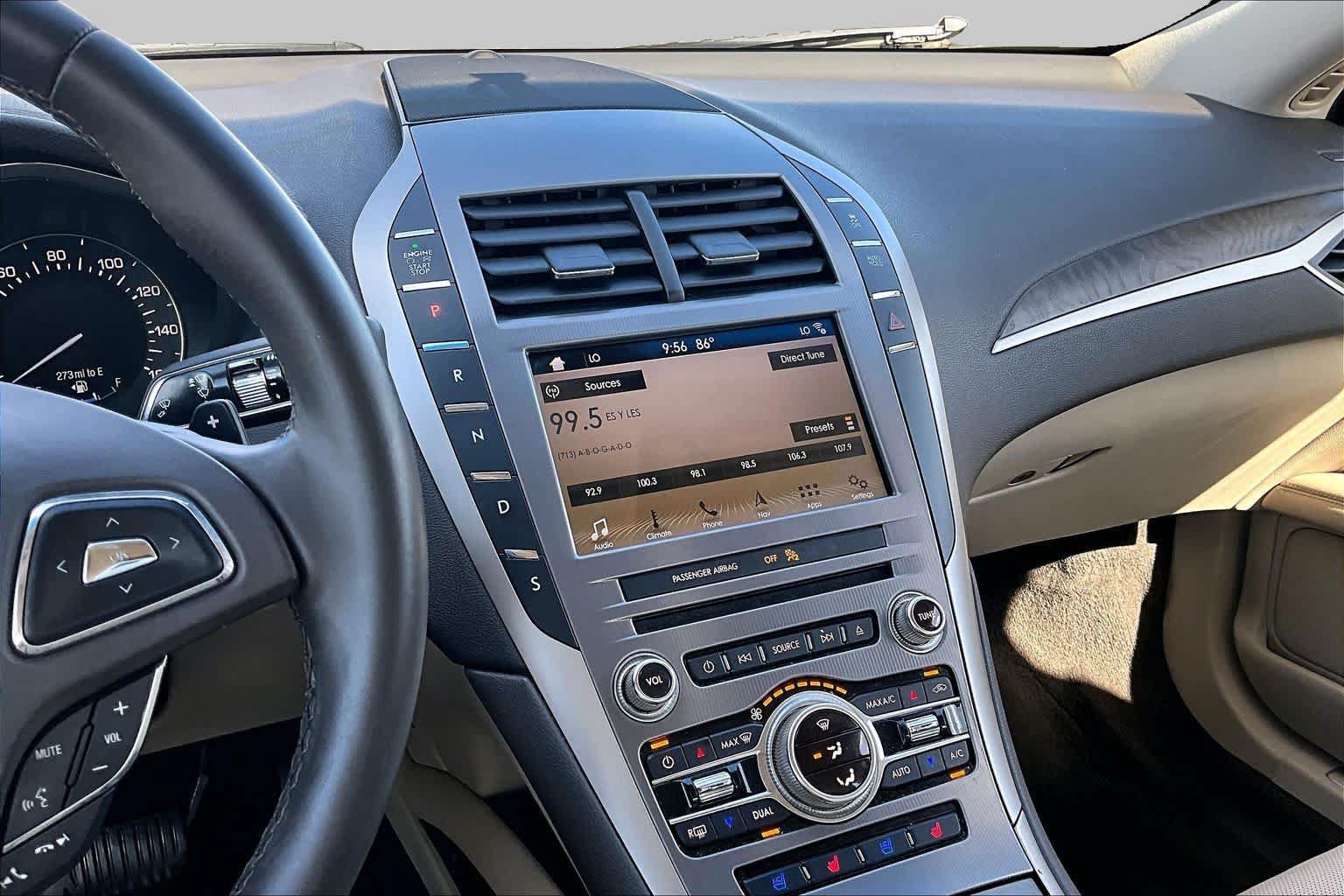 Used 2017 Lincoln MKZ Reserve FWD image 7