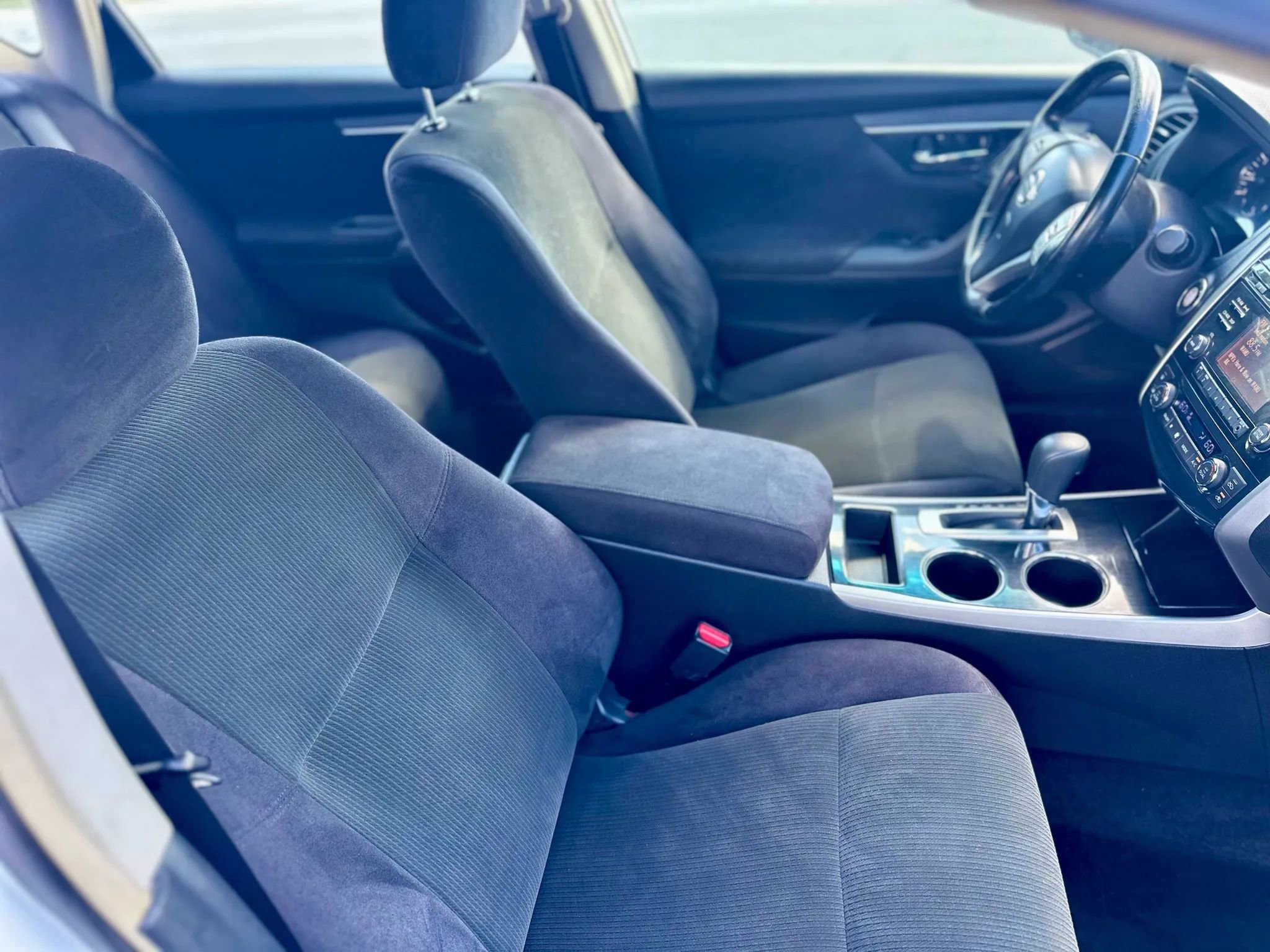 Used 2013 Nissan Altima 2.5 SV image 21