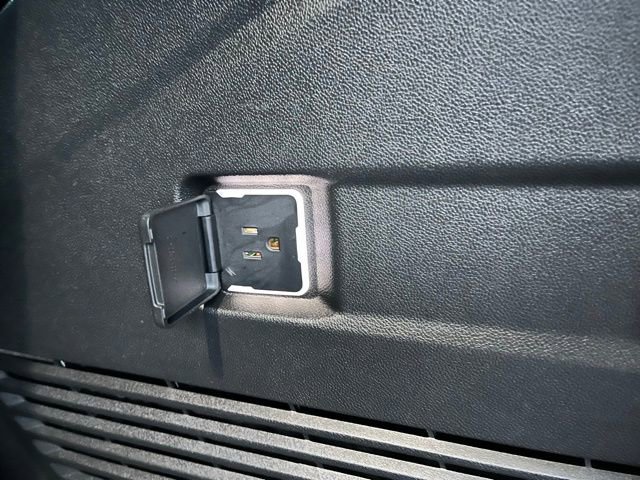 Used 2023 Chevrolet Tahoe LS image 9