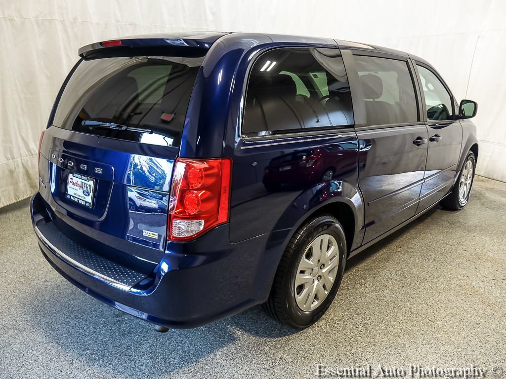 Used 2017 Dodge Grand Caravan SE FWD image 8