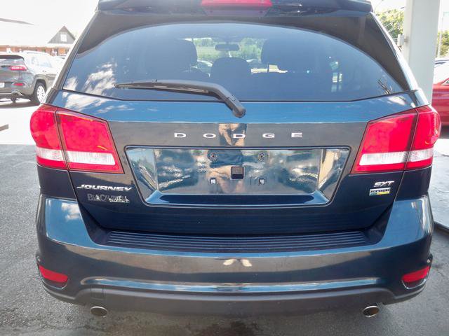 Used 2015 Dodge Journey SXT w/ Flexible Seating Group image 4