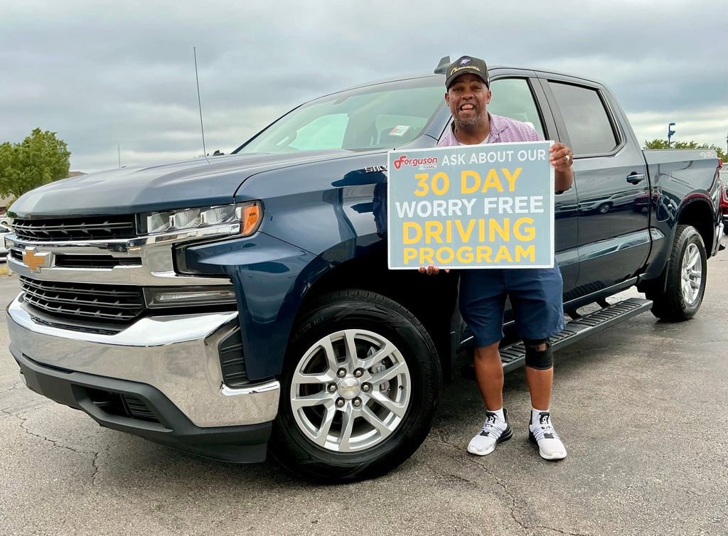 Used 2020 Chevrolet Silverado 1500 LT w/ LT Value Package AWD/4WD image 1