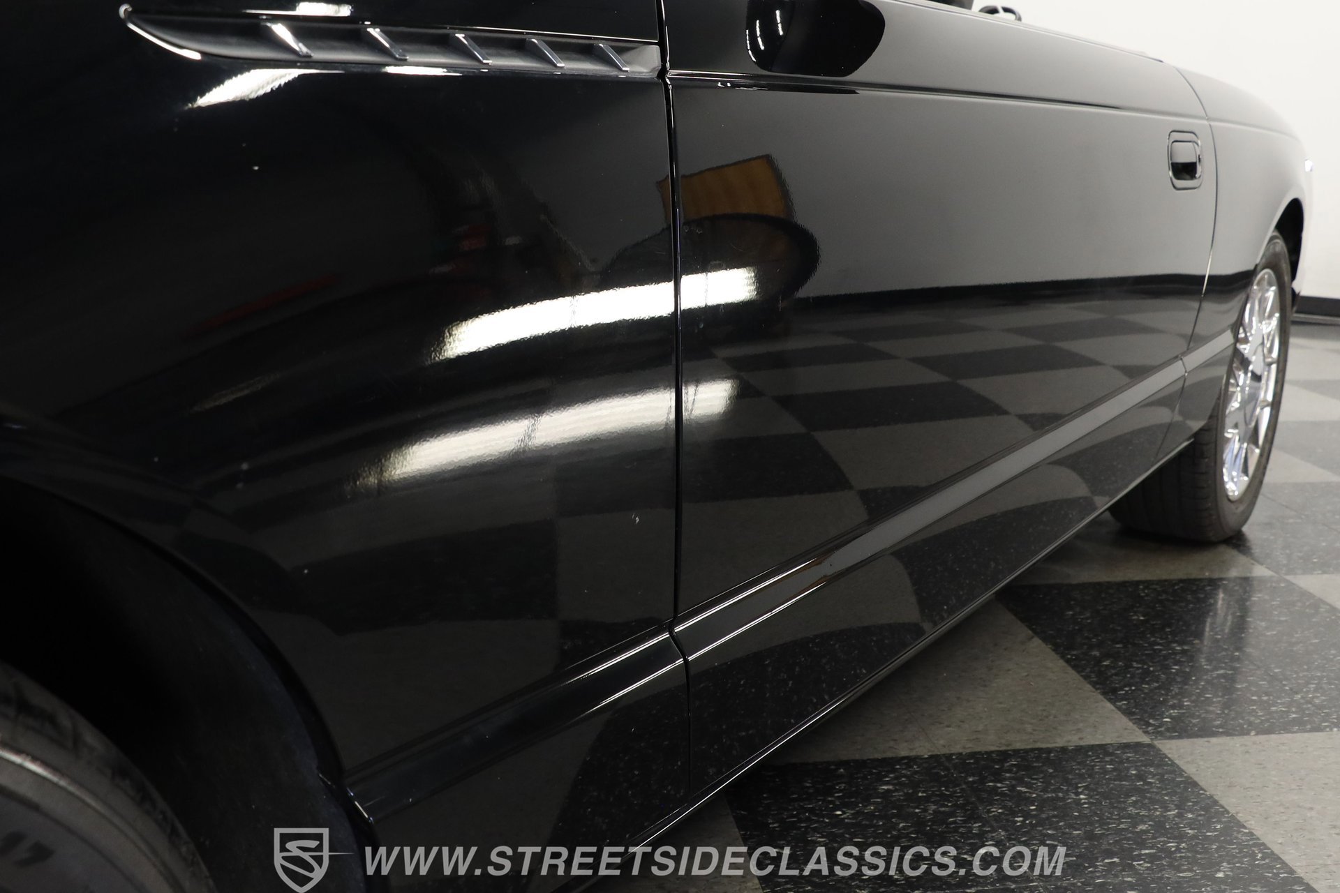 Used 2002 Ford Thunderbird Neiman Marcus RWD image 22