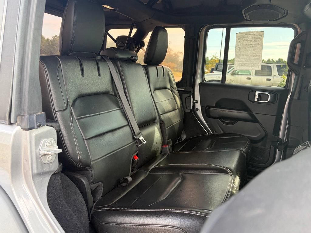 Used 2021 Jeep Wrangler Unlimited Sahara w/ Cold Weather Group AWD/4WD image 44