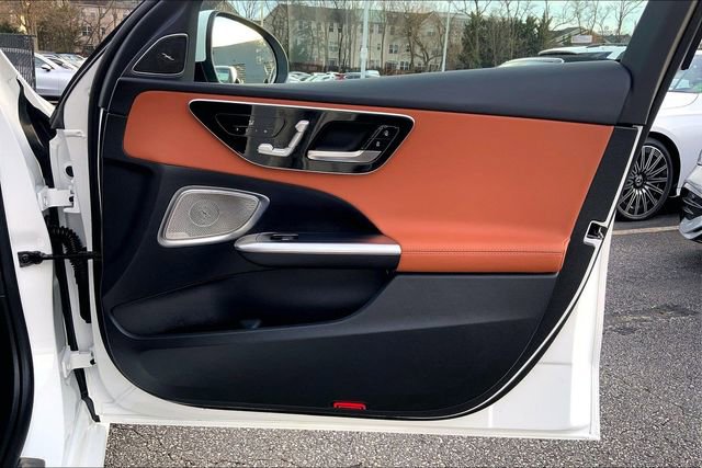 Used 2025 Mercedes-Benz C 300 4MATIC Sedan image 19