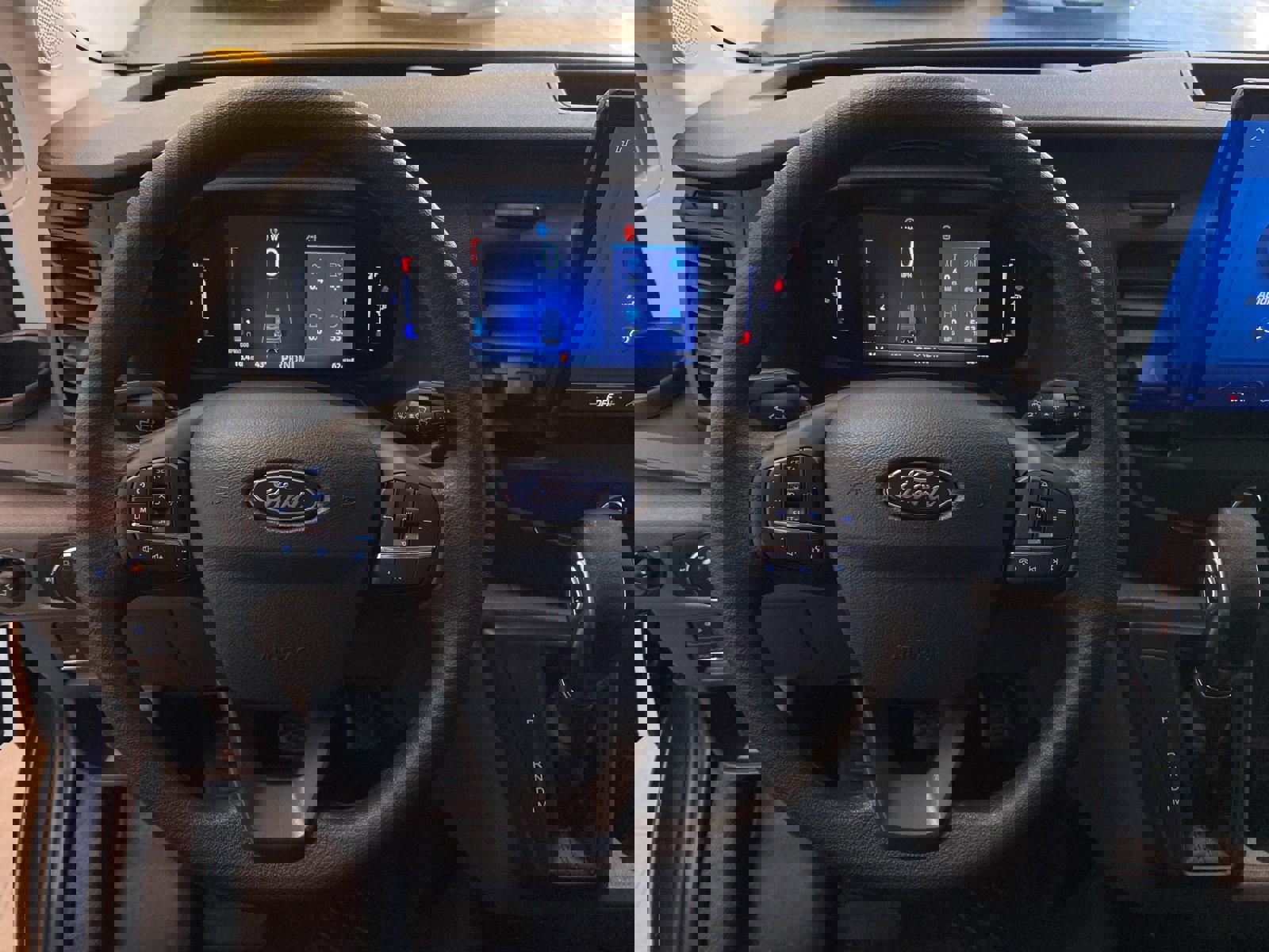 New 2026 Ford Transit 250 148 Medium Roof w/ Electrician Trade Package image 15