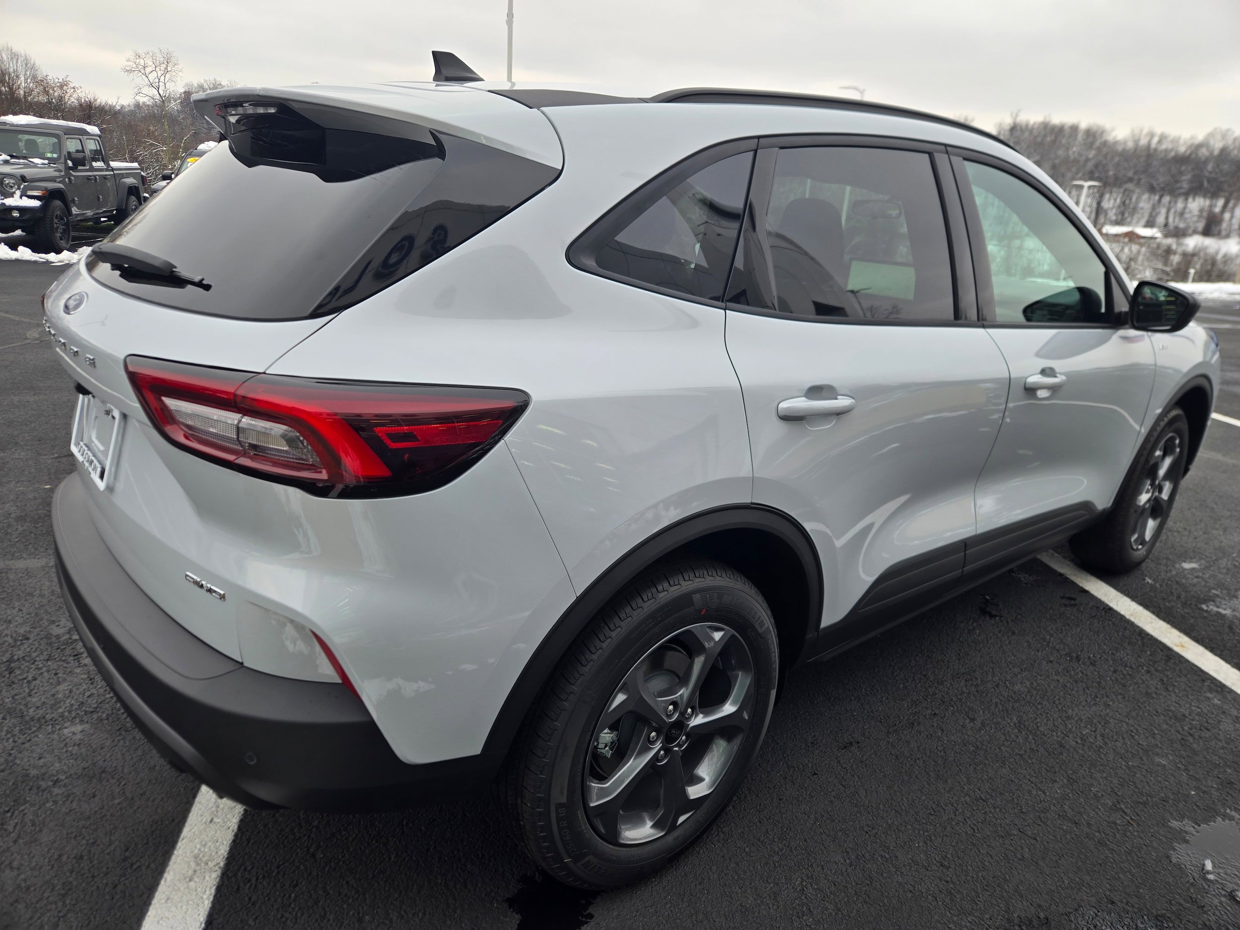 New 2026 Ford Escape ST-Line w/ Tech Pack #1 AWD/4WD image 4