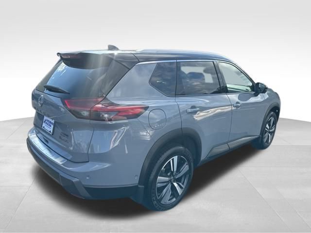 Used 2025 Nissan Rogue SL w/ SL Premium Package image 6