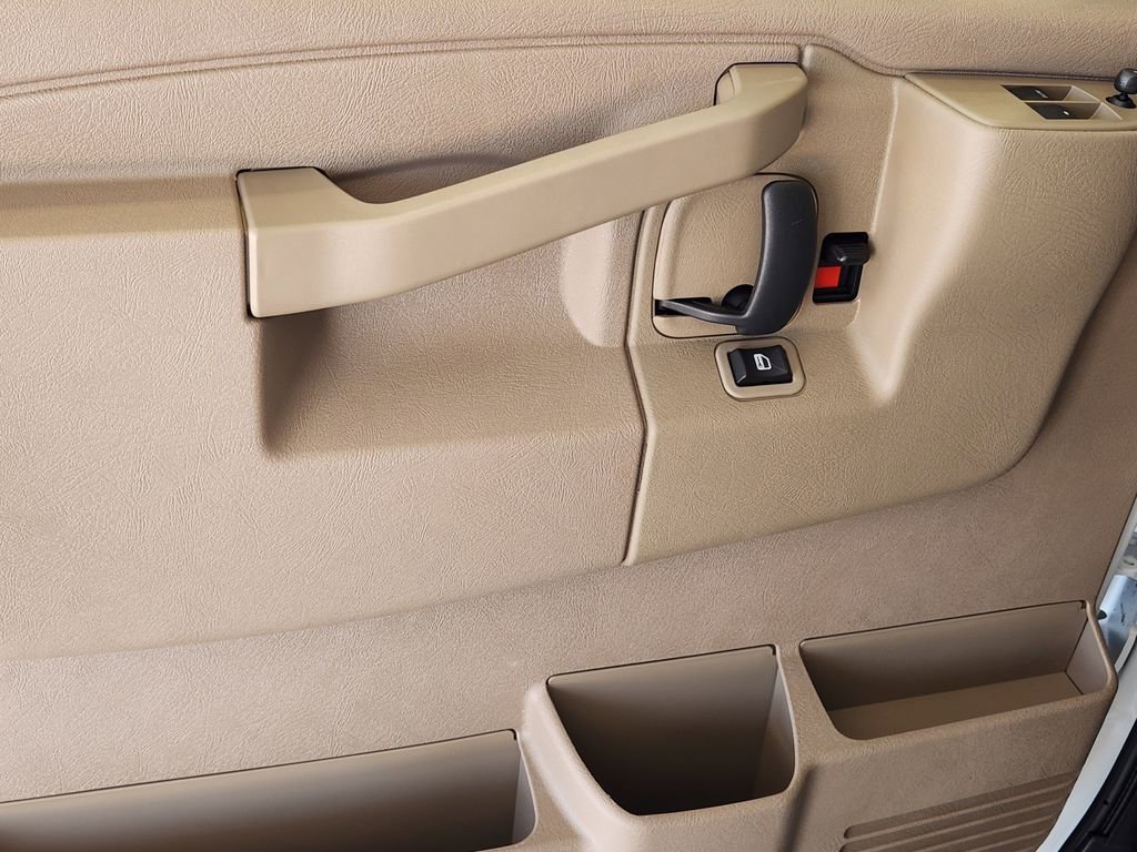 New 2025 Chevrolet Express 2500 w/ Driver Convenience Package image 18