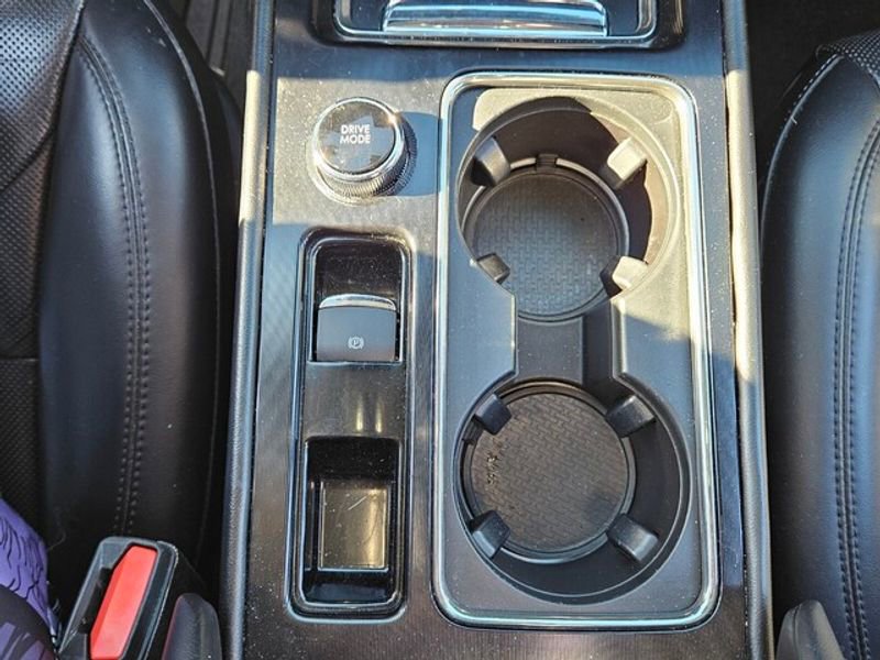 Used 2021 Lincoln Corsair AWD w/ Premium Package image 19