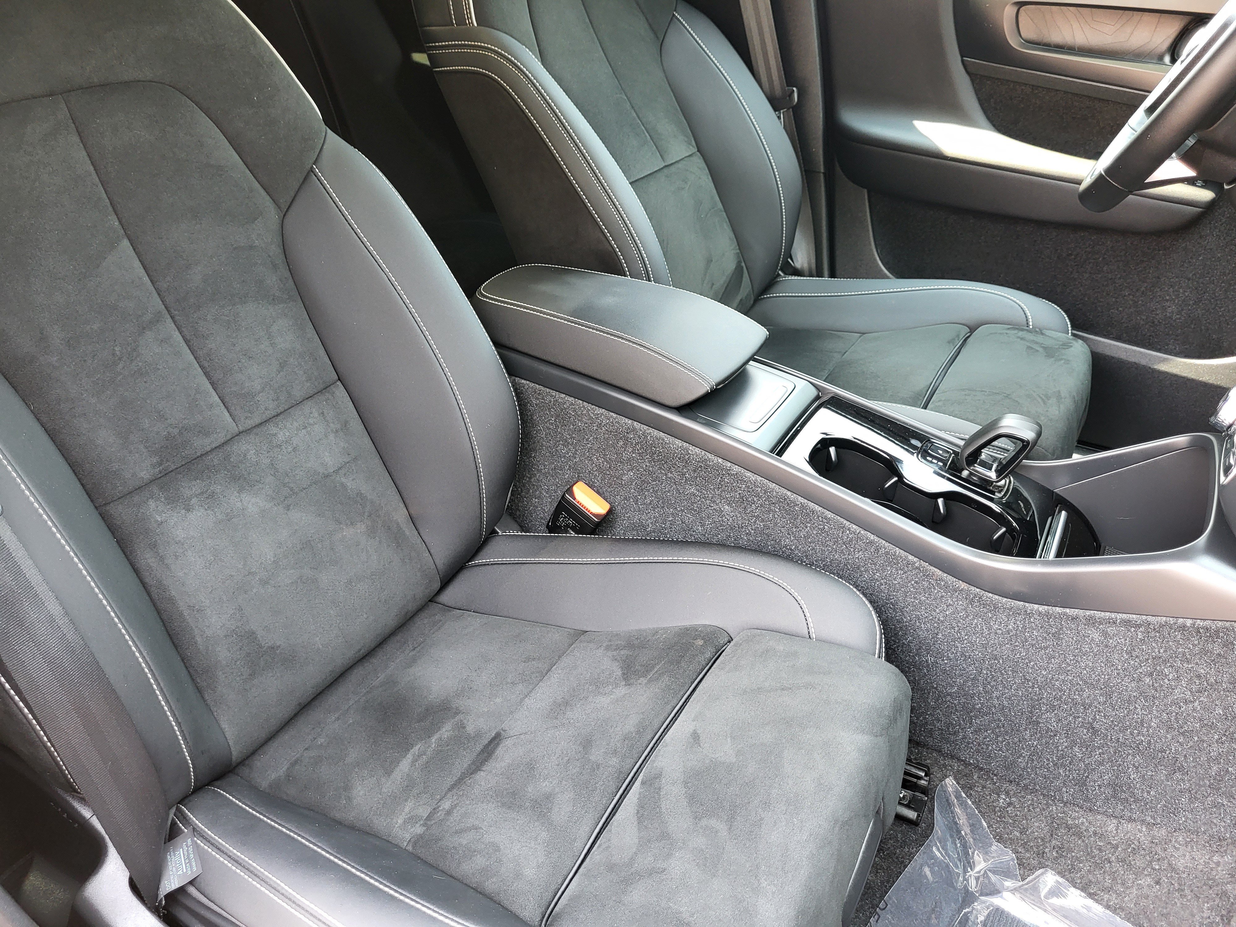 Certified 2023 Volvo XC40 Recharge Ultimate AWD/4WD image 11