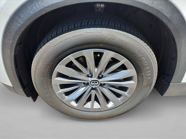 Used 2024 MAZDA CX-90 Plug-In Hybrid w/ Preferred AWD/4WD video 3