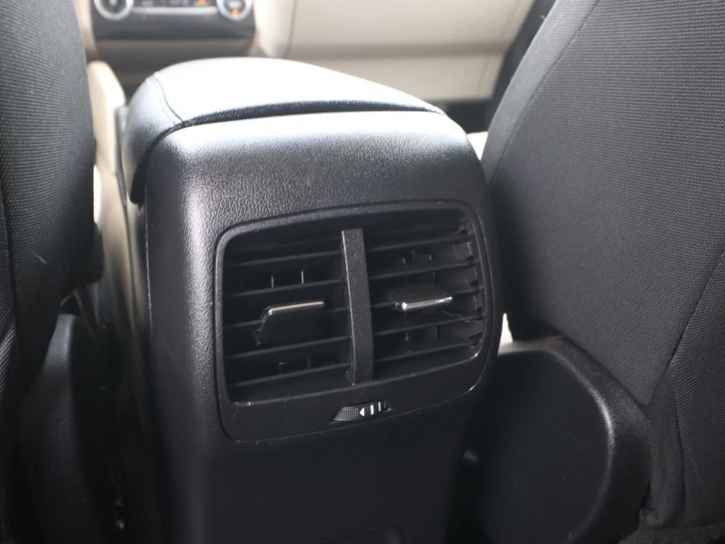 Used 2020 Ford Escape SE FWD image 10