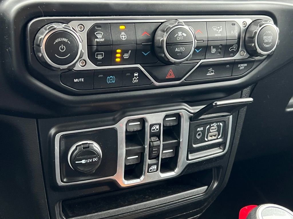 Used 2023 Jeep Wrangler Unlimited Sahara w/ Cold Weather Group image 37