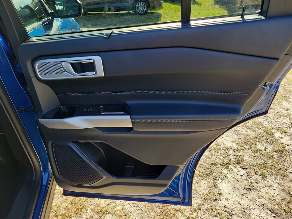 Used 2023 Ford Explorer Limited w/ Equipment Group 301A image 36