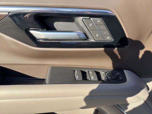 New 2026 Chevrolet Suburban Z71 w/ Comfort Package image 16