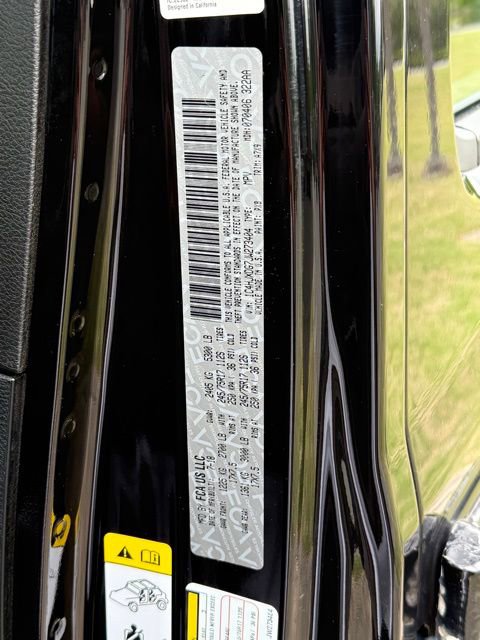 Used 2018 Jeep Wrangler Unlimited Sport AWD/4WD image 32