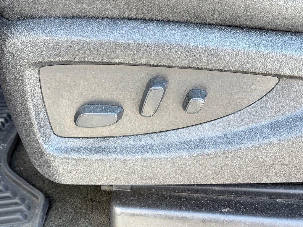 Used 2016 Chevrolet Silverado 2500 LT w/ LT Convenience Package image 20