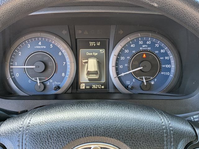 Used 2020 Toyota Sienna LE w/ Carpet Mat Package FWD image 24