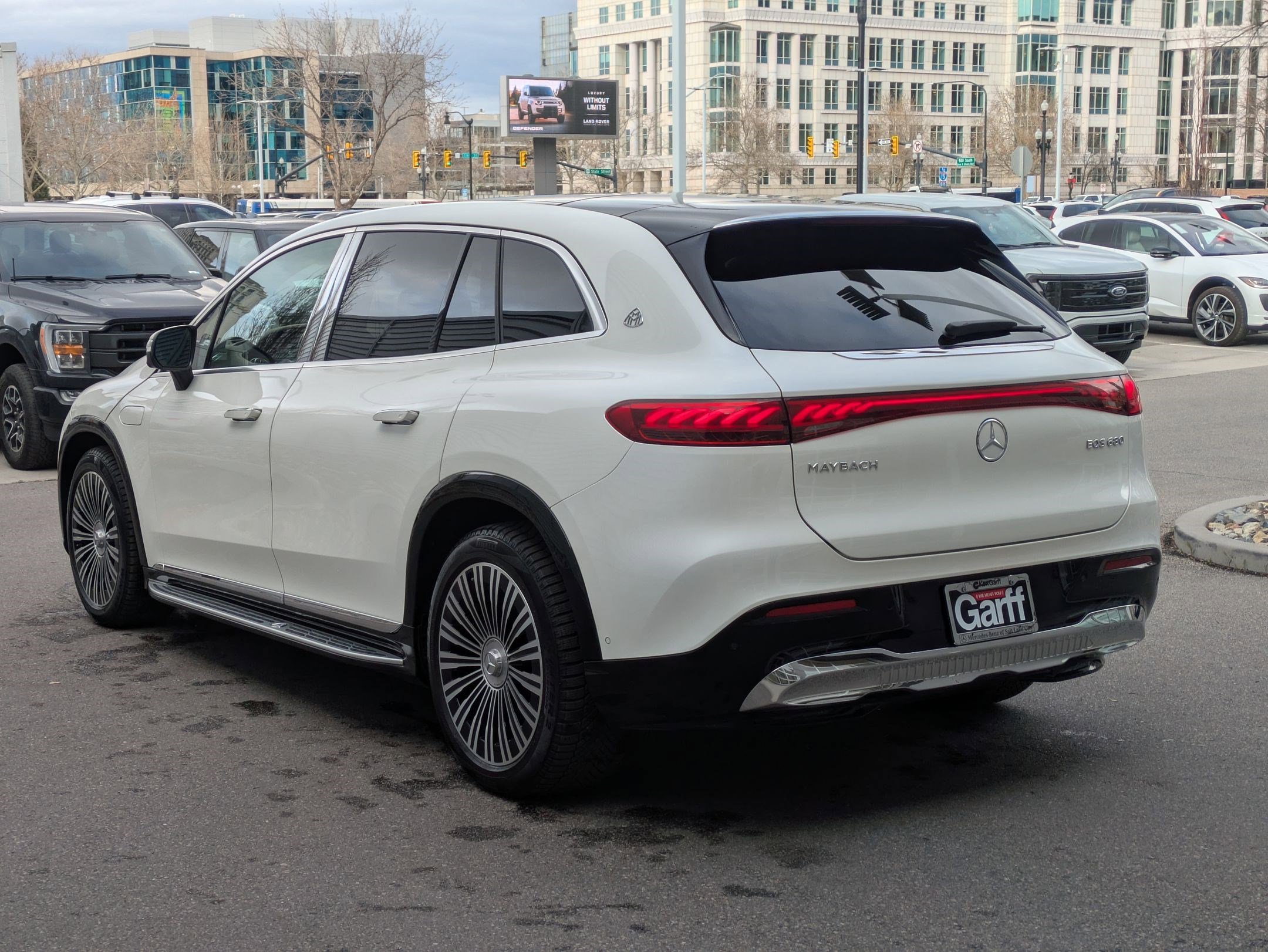 Used 2024 Mercedes-Benz Maybach EQS 680 4MATIC image 5