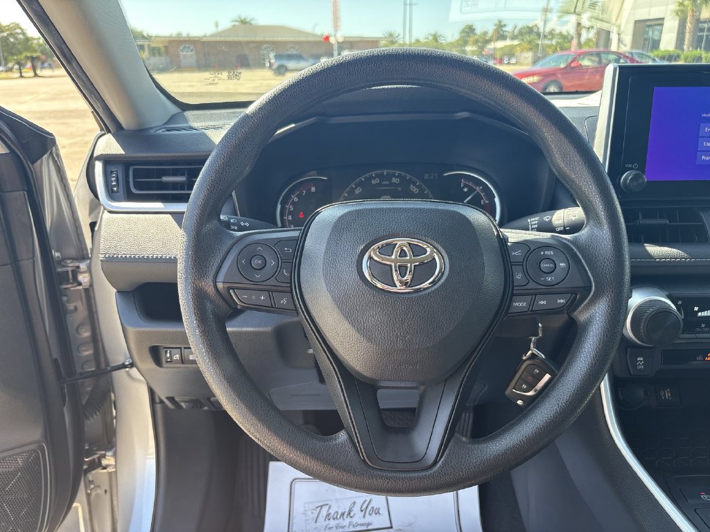 Used 2023 Toyota RAV4 LE FWD image 16