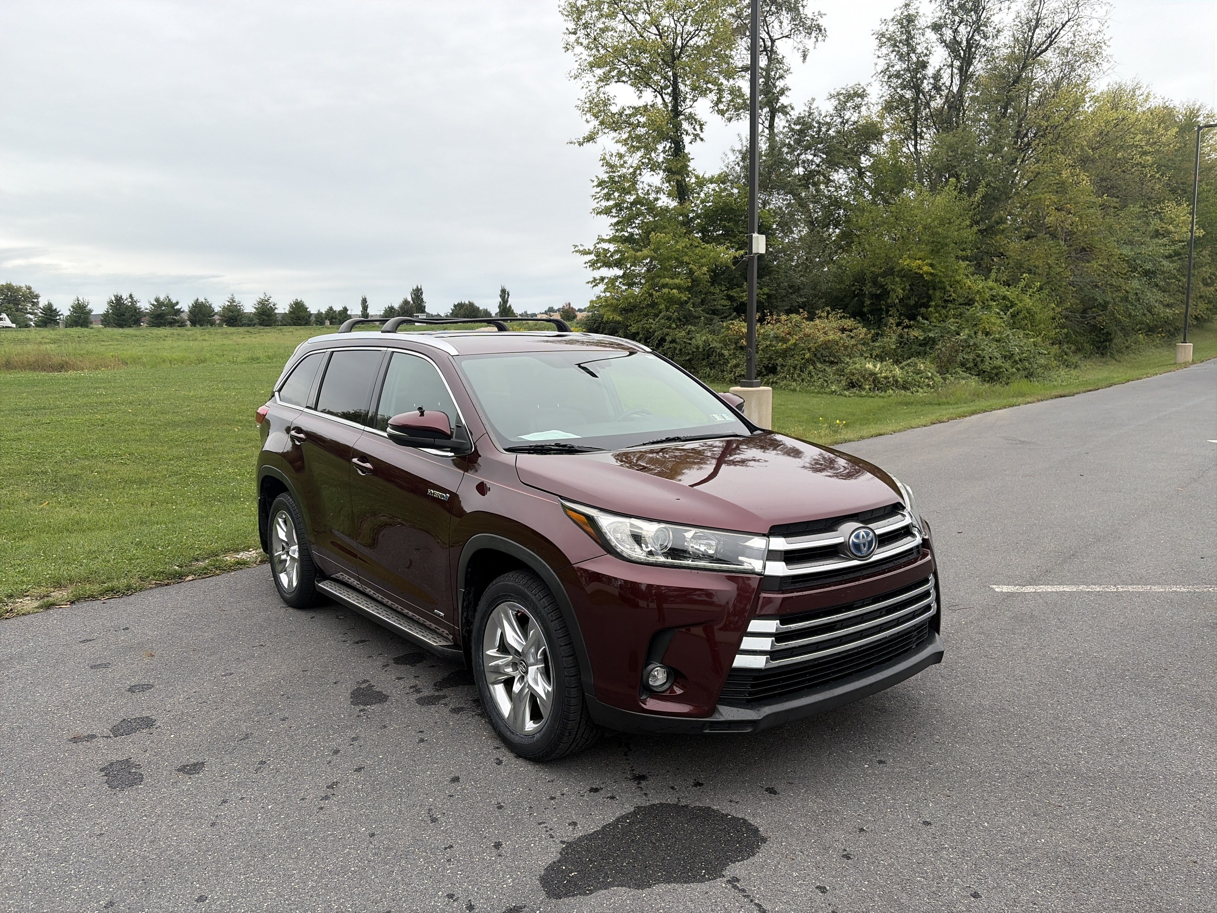 Used 2019 Toyota Highlander Limited AWD/4WD image 3