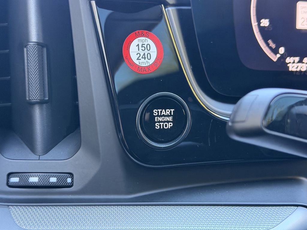 Used 2024 Porsche Cayenne Coupe image 32