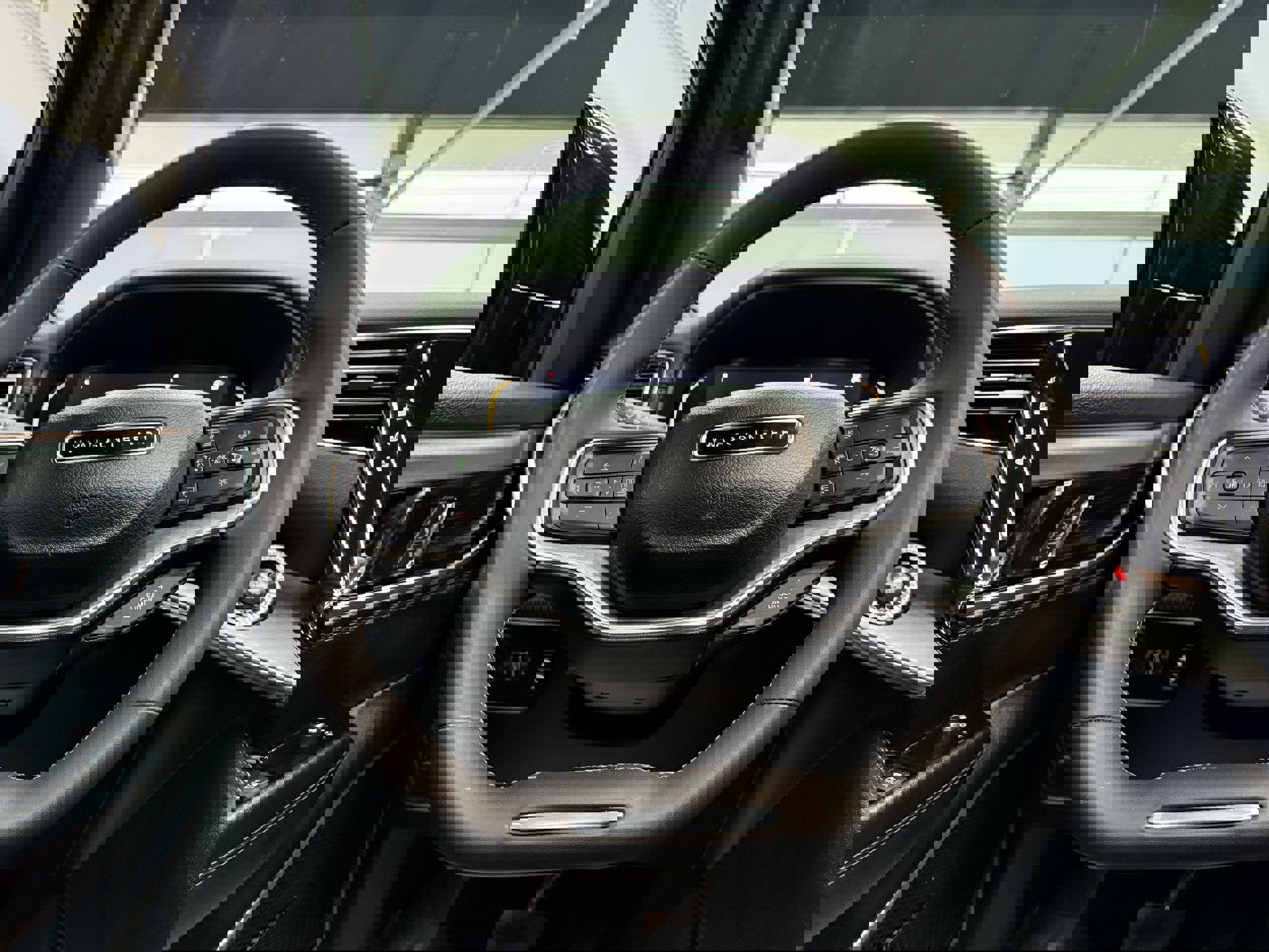 Used 2024 Jeep Wagoneer Series II image 16