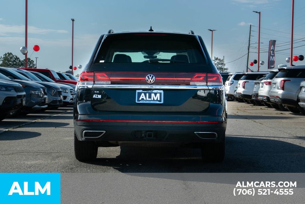 Used 2025 Volkswagen Atlas SE image 5