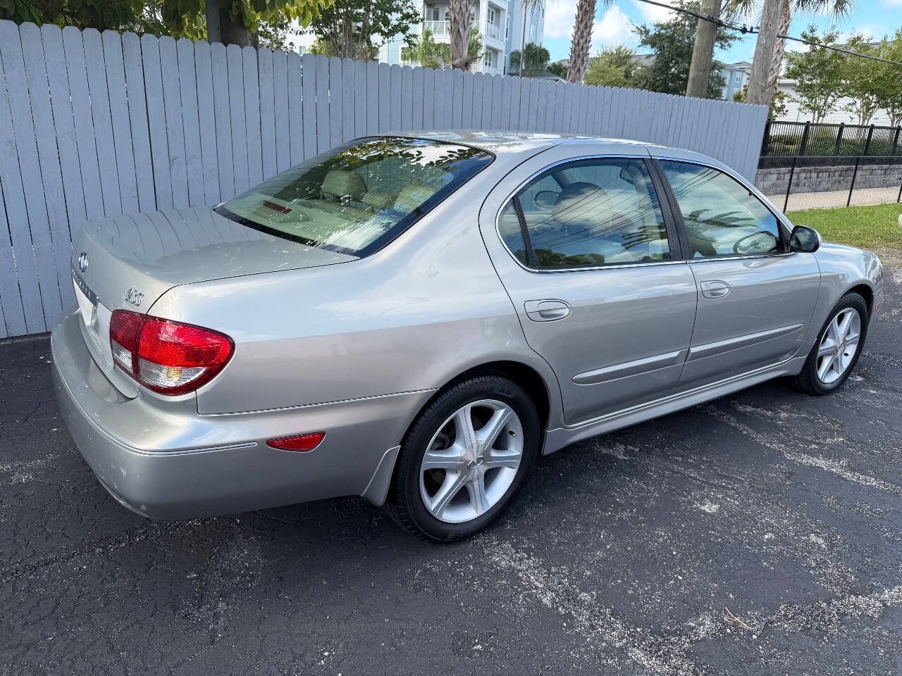 Used 2004 INFINITI I35 FWD image 3