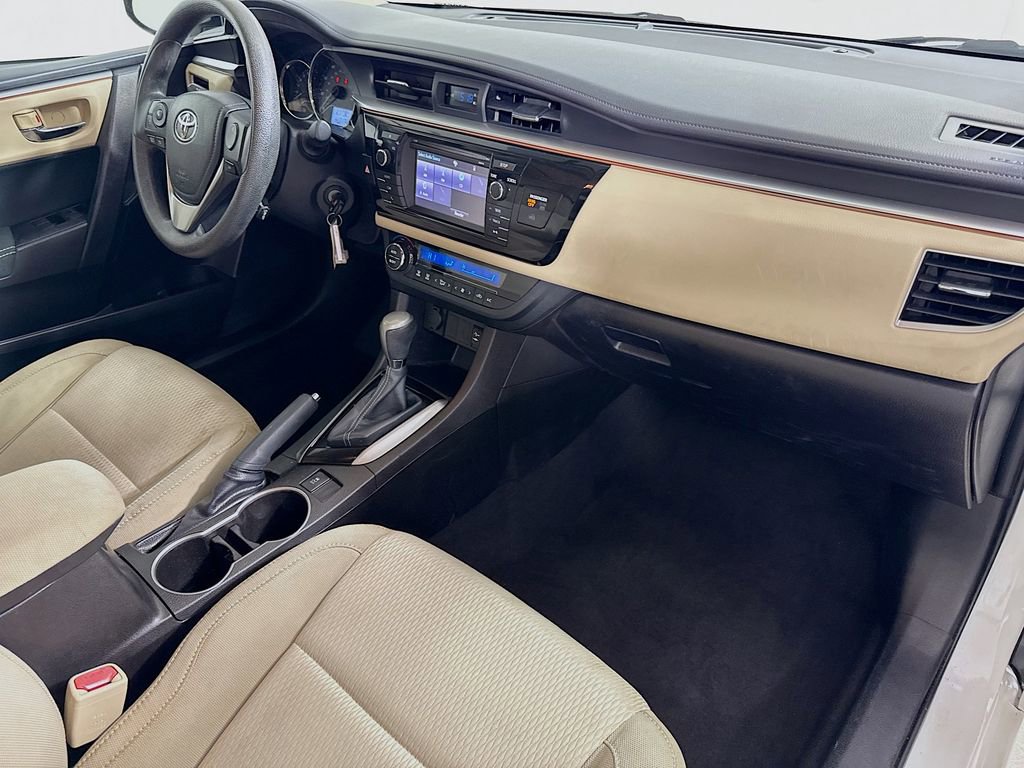 Used 2014 Toyota Corolla LE image 26