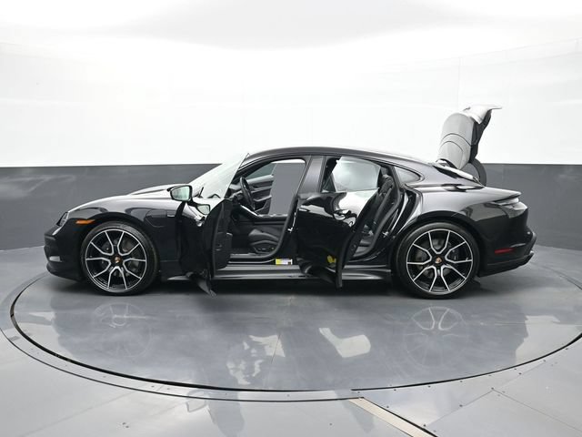 New 2026 Porsche Taycan AWD/4WD image 31