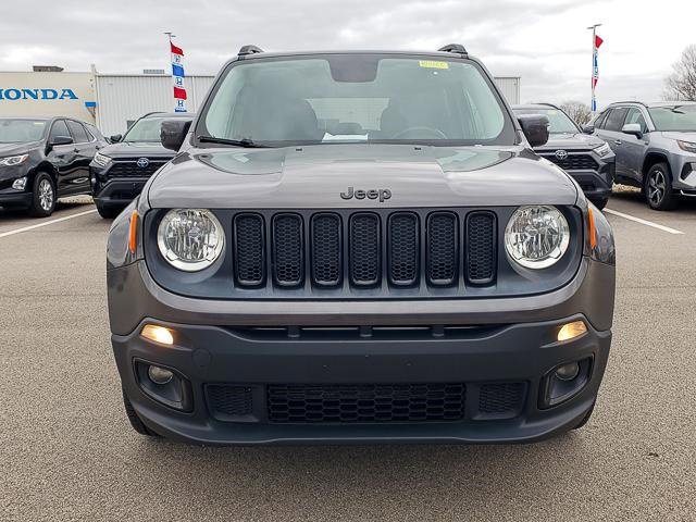 Used 2016 Jeep Renegade Latitude image 2