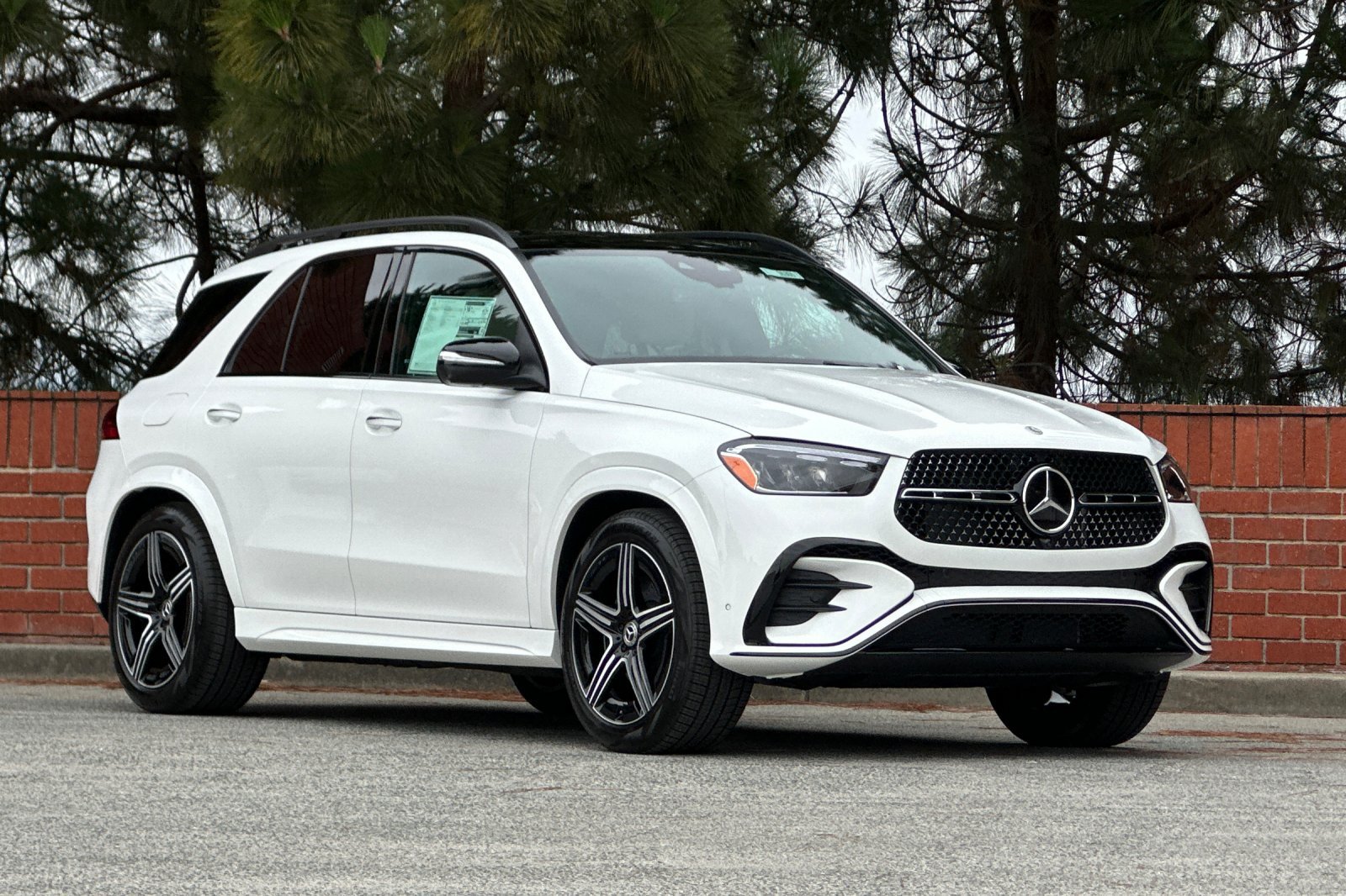 New 2026 Mercedes-Benz GLE 580 4MATIC image 2